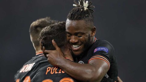 欧冠青春对决：巴舒亚伊替补绝杀，切尔西攻克阿贾克斯堡垒