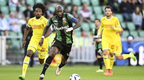 激战九十分钟难分伯仲 南特朗斯互交白卷