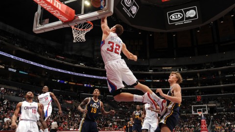 NBA常规赛：格里芬暴力美学再现，传奇巨星上演高光时刻