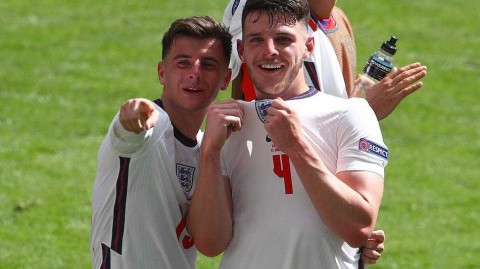 两小无猜的伙伴也是亲密无间的战友：芒特与赖斯，用十四年谱写的足坛童话