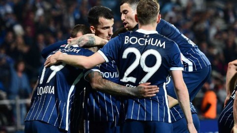 波鸿主场绝杀比勒费尔德 升降级悬念几近终结