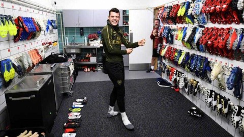 探秘阿森纳科尔尼基地：走进兵工厂的心脏