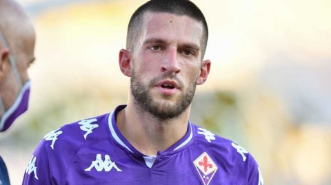 紫百合的左路守护神：意大利国脚比拉吉续约佛罗伦萨至二〇二四年