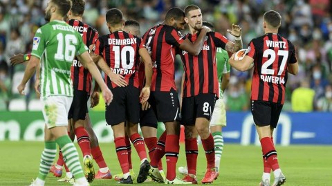 欧联杯小组赛激战 皇家贝蒂斯与勒沃库森一比一握手言和