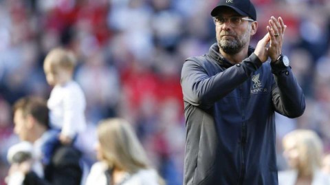 利物浦2-0狼队：梦想与荣耀交织的红色之夜