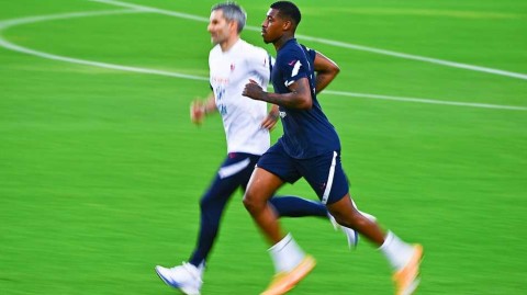 米兰城亮剑：高卢雄鸡欧国联决赛前的最后演练