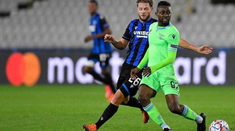 布鲁日凛冬战平蓝鹰，欧冠寒夜里的勇气赞歌