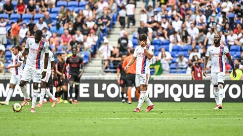 法甲震撼一幕：里昂三球领先竟遭升班马克莱蒙补时绝平