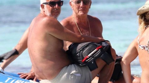 地中海暖阳下的“银狐”与挚友：里皮与马达洛尼的悠闲假期