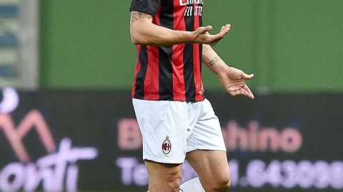 意甲经典战：十人米兰客胜帕尔马，伊布导演进球大戏却遗憾染红