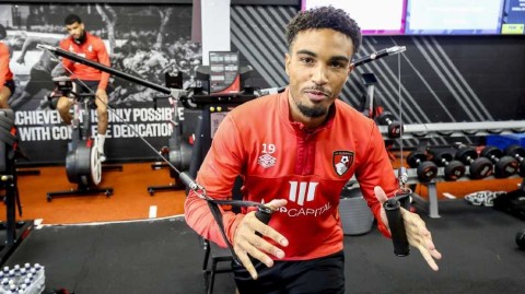 伯恩茅斯赛前备战掠影 健身房内挥汗如雨迎强敌