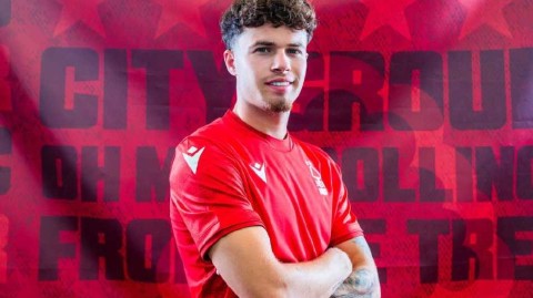 威尔士飞翼开启新篇章内科威廉姆斯正式加盟诺丁汉森林