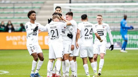 绿色灾难：雷恩五球血洗热奥弗鲁瓦-基查尔，圣埃蒂安主场惨遭降级深渊