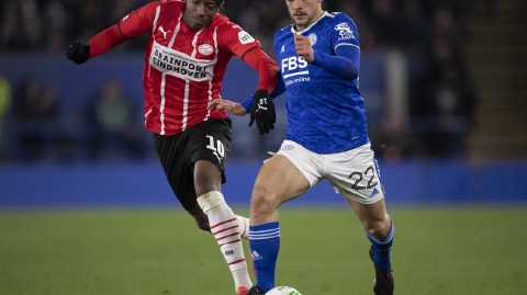 莱斯特城主场鏖战埃因霍温 欧协联四强悬念留至次回合