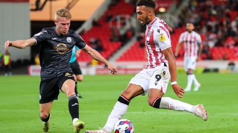 英冠激战记：陶工与天鹅的雨夜鏖战