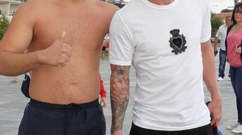 梅西的闲暇暖阳：当世界级球星遇见邻家球迷