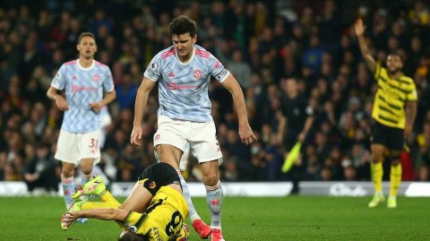 沃特福德爆冷四比一痛击曼联，马奎尔染红索尔斯克亚黯然下课