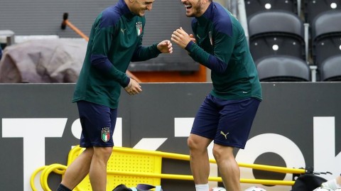 蓝衣军团静候斗牛士，温布利大决战一触即发