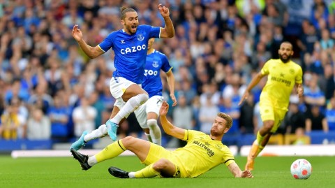 英超联赛惊心动魄之战埃弗顿领先遭布伦特福德逆转