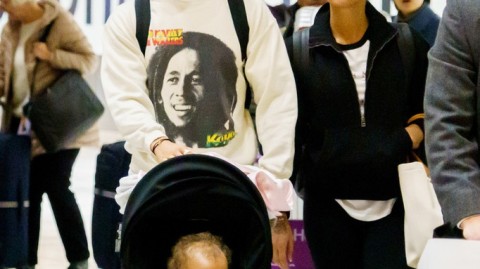 蓝月亮的等待：萨内携妻儿飞离洛杉矶，归程亦是新征程的起点