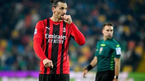 传奇再续约四旬战神续写红黑荣光