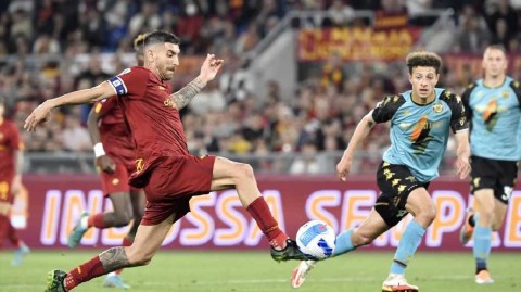 洛伦佐·佩莱格里尼闪耀赛季罗马之心的四十一场征程