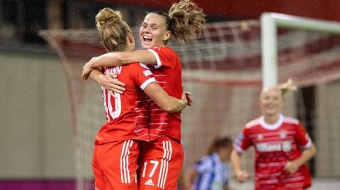 拜仁女足激战晋级欧冠正赛 技术碾压捍卫德国荣耀