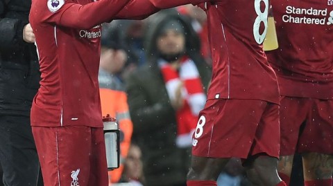 英超双红会利物浦三比一战胜曼联 沙奇里替补登场独中两元