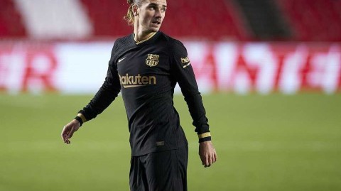 格拉纳达惨败夜，梅西与格列兹曼联袂献上视觉盛宴