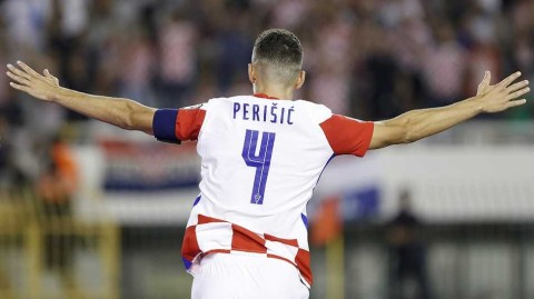 格子军团主场奏响狂想曲 克罗地亚三球完胜斯洛文尼亚