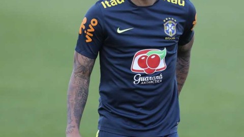 巴阿大战前奏曲：桑巴军团轻松备战，南美德比一触即发