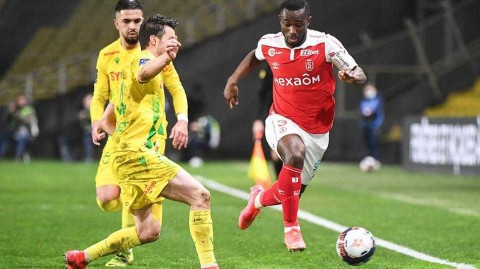 法甲焦点战：南特主场惨遭兰斯绝杀，保级之路雪上加霜