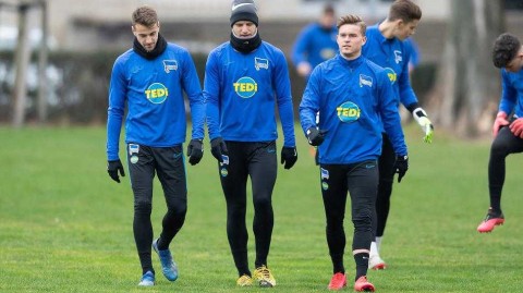 柏林老妇人全力冲刺：探秘德甲重启前的最后备战