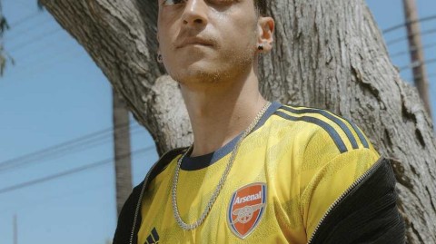 枪手新征途 深蓝战袍耀伦敦