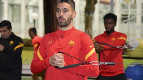 永恒之城冬日前行：罗马全力冲刺欧联杯小组收官战