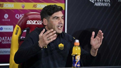 红狼军团的赛前低语：罗马主帅目光如炬，备战紫百合关键战役