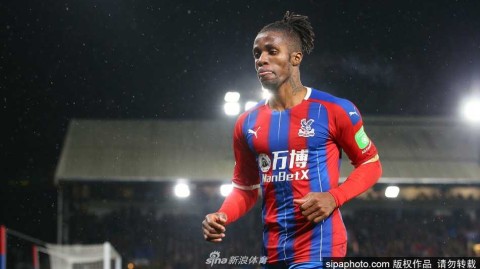 扎哈新冠检测遇阻 水晶宫进攻利刃暂归隔离