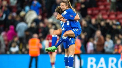 利物浦女足主场饮恨安菲尔德 埃弗顿德比战奏凯创纪录