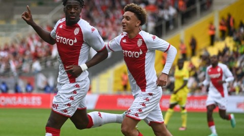 绿茵烽火夜：南特与摩纳哥的激情对决