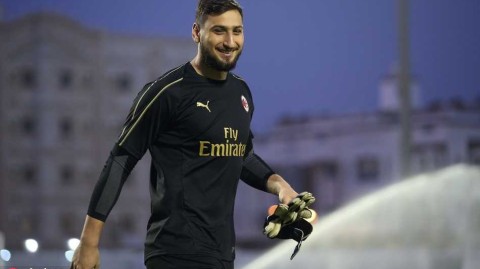 红黑军团决战沙漠之巅：加图索挥汗如雨，伊瓜因剑指旧主