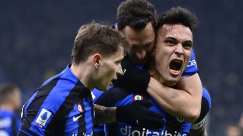 蓝黑风暴席卷米兰城 劳塔罗一锤定音锁定德比胜局