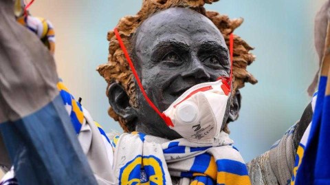 空场·口罩·守望：疫情阴霾下的埃兰路与不朽传奇