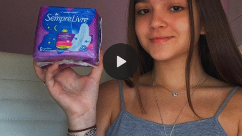 英超小将的纯真之恋：二十岁佩德罗与十五岁巴西童星梅亚的甜蜜故事