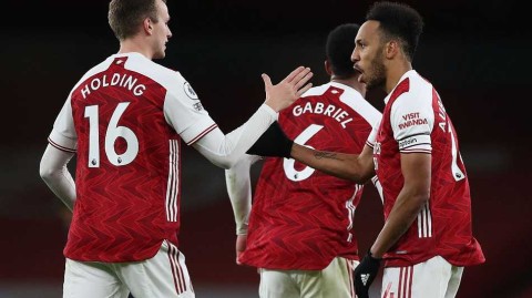 奥巴梅扬破球荒难救主 十人阿森纳战平南安普敦联赛六轮不胜