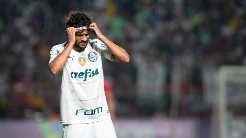 绿茵激战记：戈亚尼亚竞技与帕尔梅拉斯的巴甲鏖战