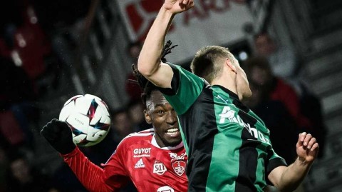 法甲烽烟：布雷斯特鏖战朗斯激战成和