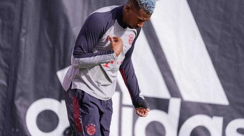 欧冠卫冕首战前夜，拜仁慕尼黑在疫情阴云下的最后一练