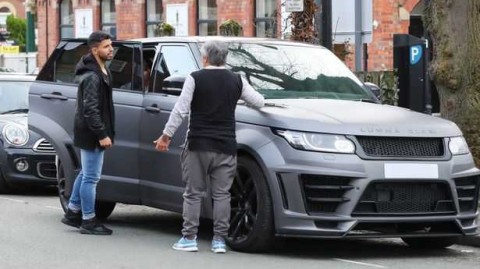 曼城锋霸再历惊魂一刻 阿圭罗训练途中座驾严重损毁