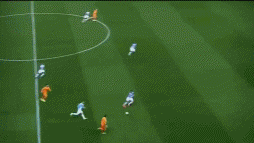 两点之间贝尔最短：大圣腾云驾帽，用速度定义足坛暴力美学