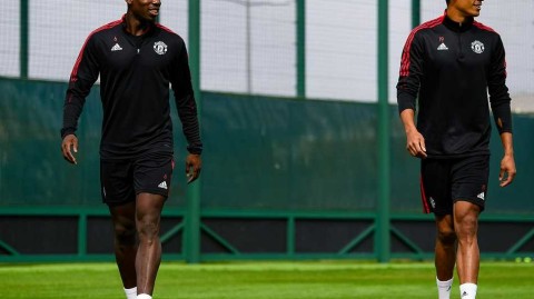 红魔新防线起航：瓦拉内卡灵顿首训，与博格巴同框引爆眼球